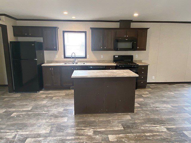 1st image of 516 Courtland Ln #659