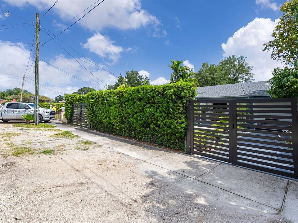 1st image of 2222 NW 105th St