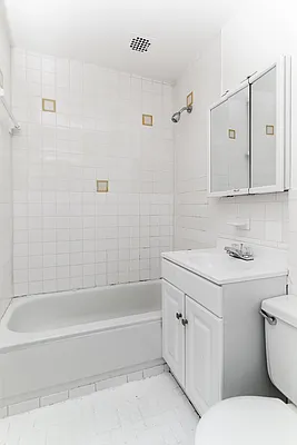 Rented by REAL New York | media 6