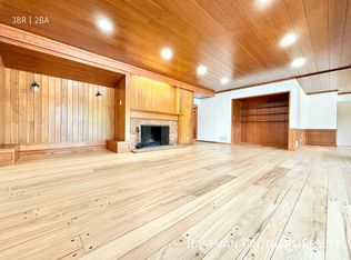 360 S Linden Dr #A, Beverly Hills, CA 90212