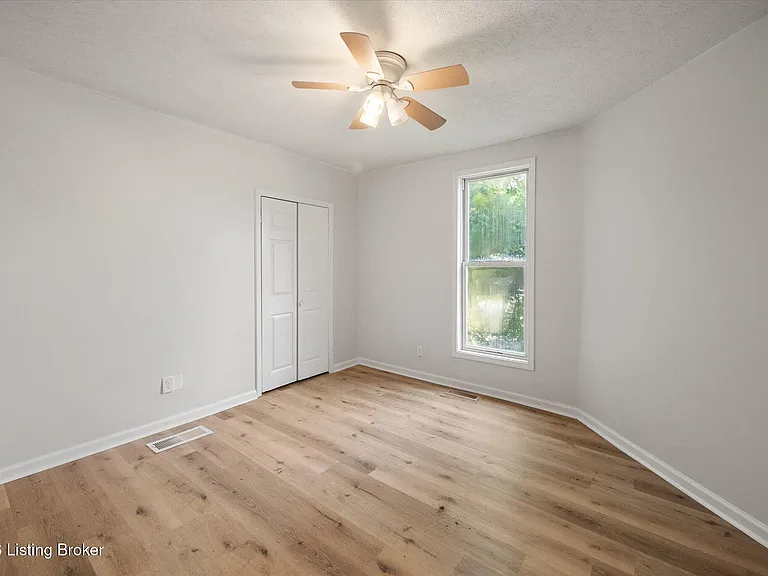 204 W Tenny Ave — Photo 10