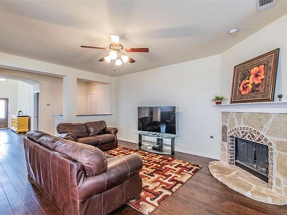 5th image of 2583 Mirage Dr