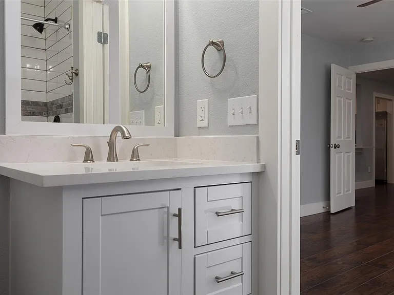 1005 George St — Photo 15