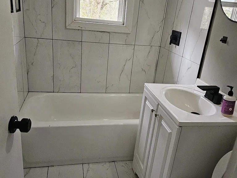 320 Whitworth Dr SW — Photo 9