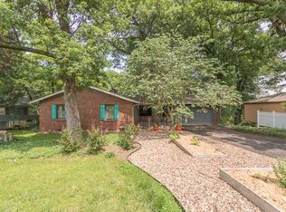 6349 Robin Hood Dr, Merriam, KS 66203