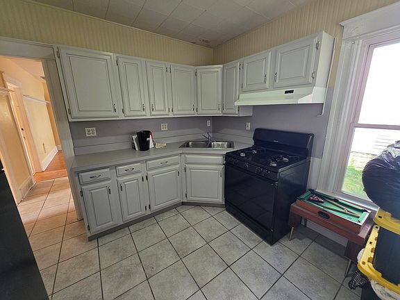 2nd image of 35 Manitou Ave #1