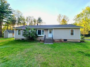 4 Laviclin Ln, Cuddebackville, NY 12729