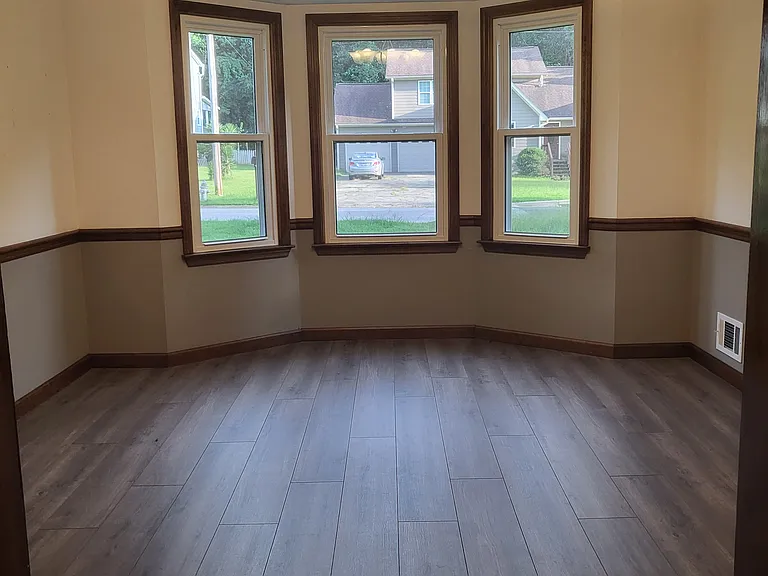 Office / Dining with Bay Window