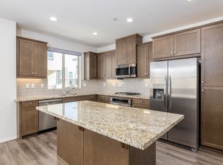 2408 Verano Way, Vista, CA 92081