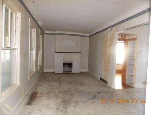 5th image of 18447 Meier St