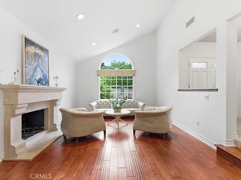 19511 Rosita St — Photo 6