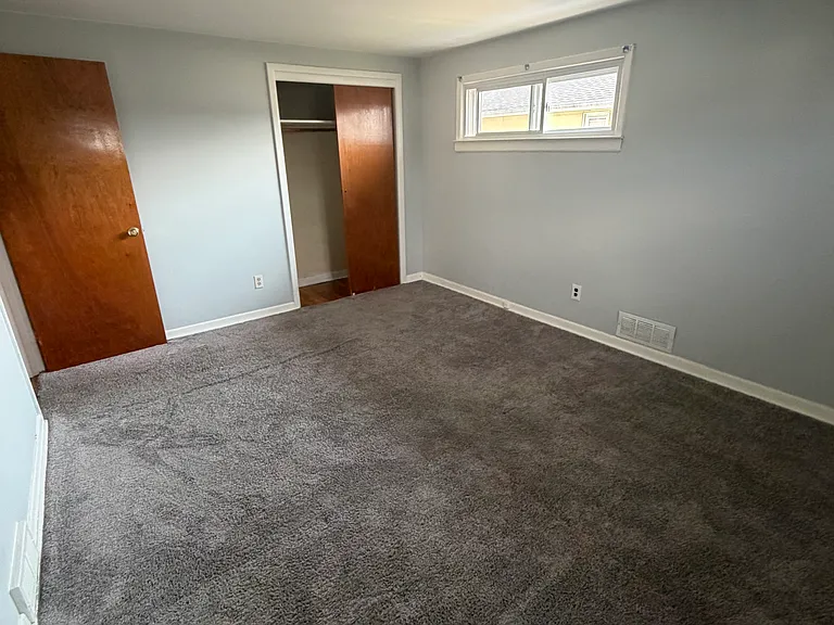 152 Ackerman Ave — Photo 6