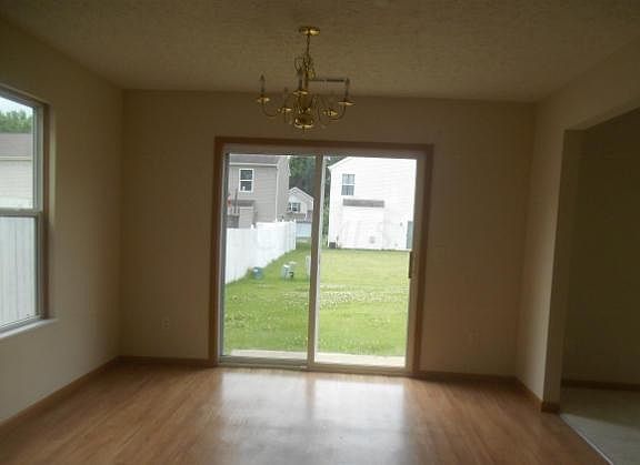 5th image of 3193 Cumberland Woods Dr