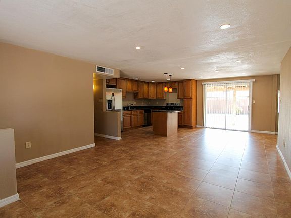 4th image of 3837 E Eugie Ave