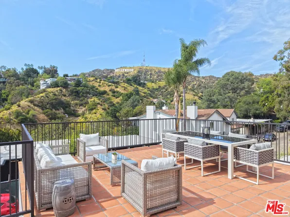 3072 Hollyridge Dr, Los Angeles, CA 90068