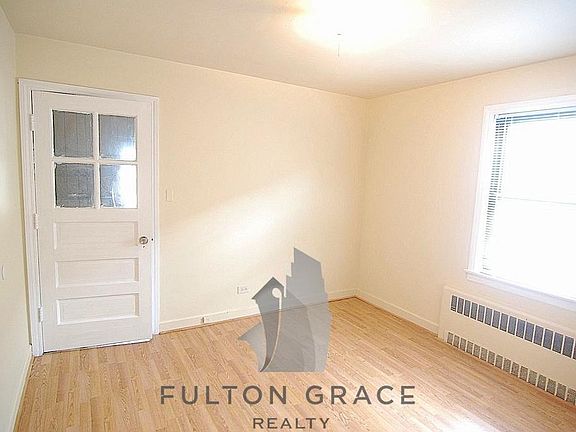 2nd image of 2718 W Berwyn Ave APT 2E