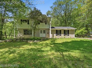8315 Reese Rd, Clarkston, MI 48348
