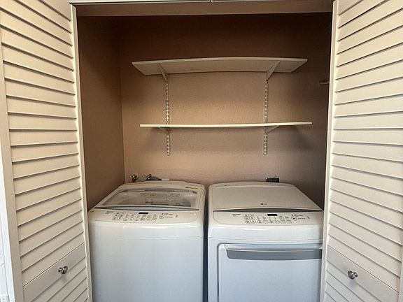 4th image of 4552 Anne Sladon St