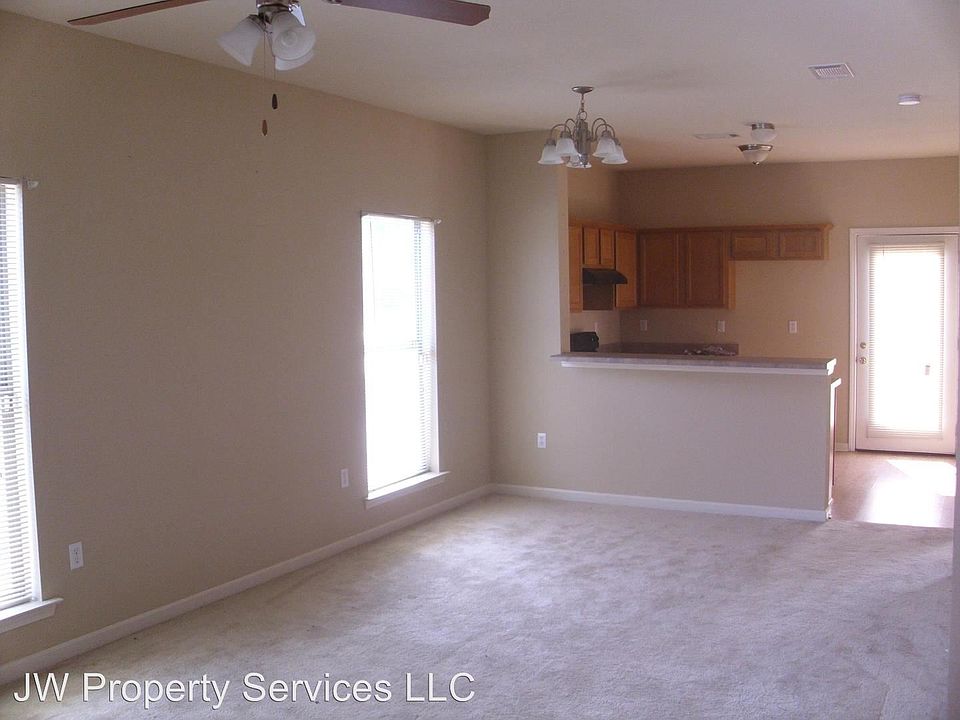 2nd image of 297 Bella Sera Ln