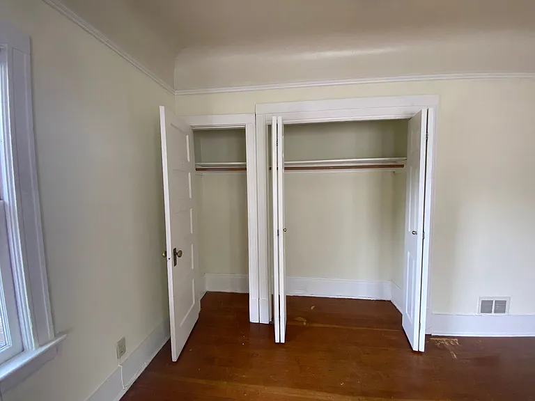 57 Alberta — Photo 7