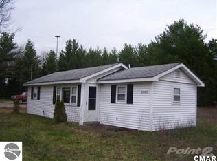 10360 N Finley Lake Ave, Harrison, MI 48625