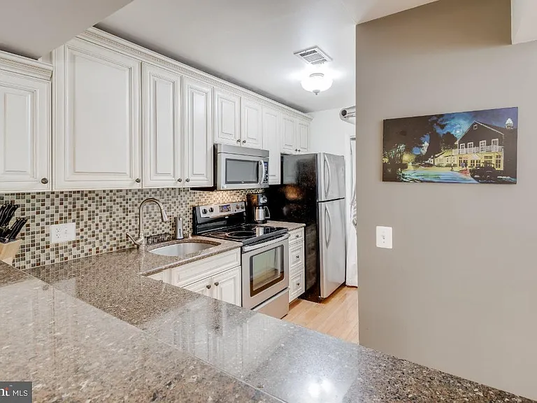 5818 Inman Park Cir #100 — Photo 14