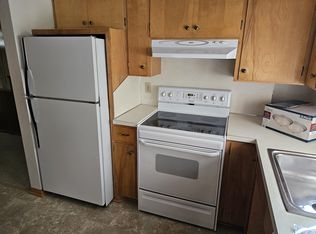 2408 W 6th St, Waterloo, IA 50702