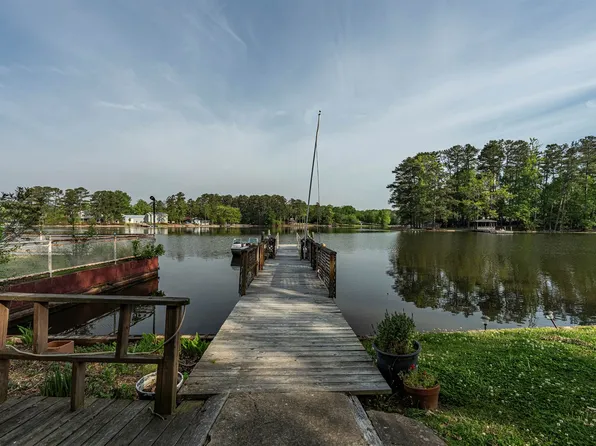 651 Living Inn Rd, Prosperity, SC 29127