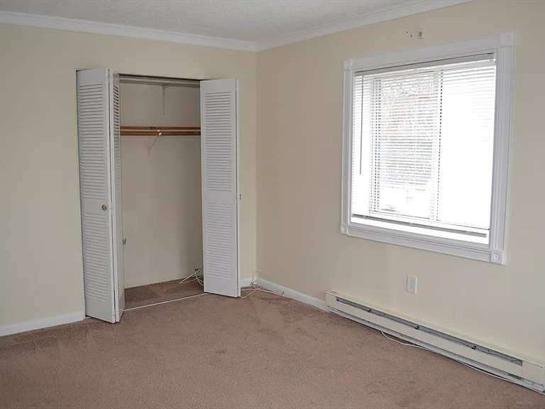 4 Universal St #12 — Photo 11
