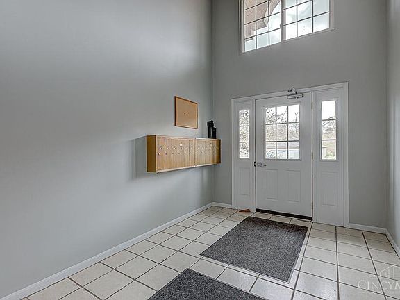 4th image of 3326 Emerald Lakes Dr Unit 3C