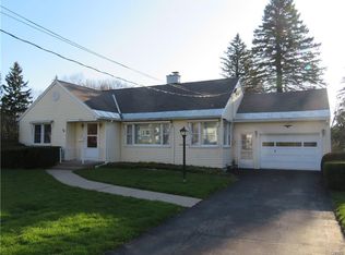 9 Winmar Cres, New Hartford, NY 13413