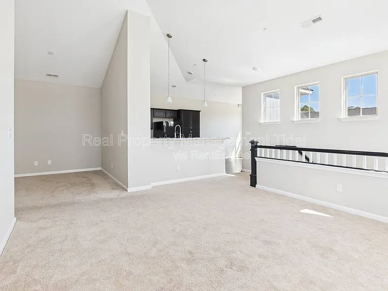 604 Kathy Ann Way — Photo 6