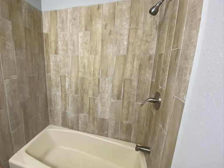 209 Brian Dr — Photo 9