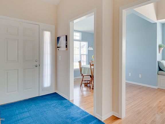 3rd image of 2161 Gray Oak Cv