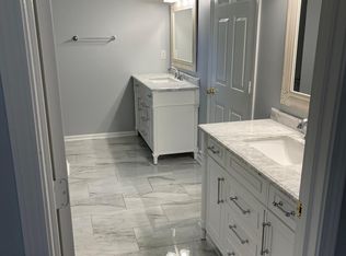 5558 Bridge Pointe Dr, Alpharetta, GA 30005