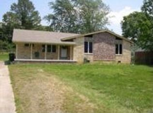 627 Scenic Hills Dr, Newbern, TN 38059