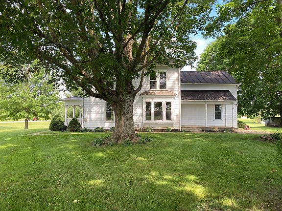 Side view (from west), from approaching driveway
