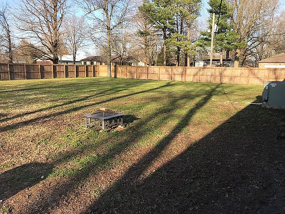Private fenced back yard