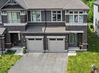 159 Wabikon Cres, Ottawa, ON K1X0H8