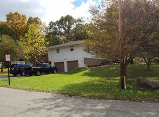 986 Hickory Rd, Heath, OH 43056