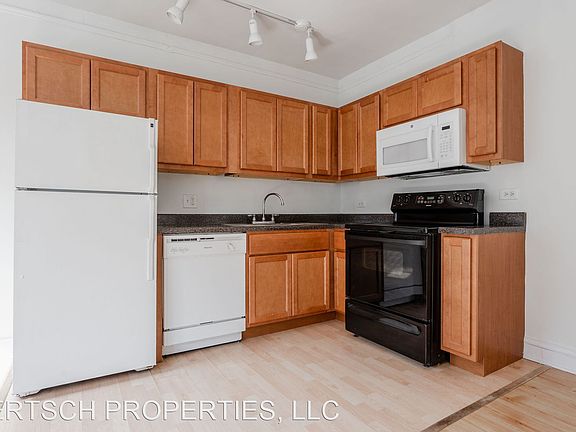 5th image of 4405-4409 N Clark St #3C