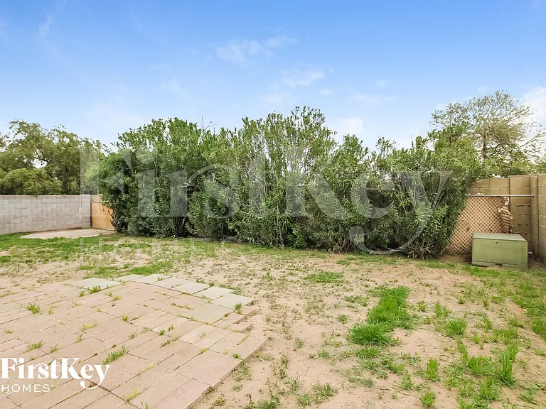 10843 N 45th Ave — Photo 17