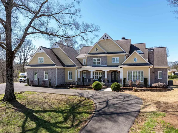 129 Seales Rd, Bessemer, AL 35022