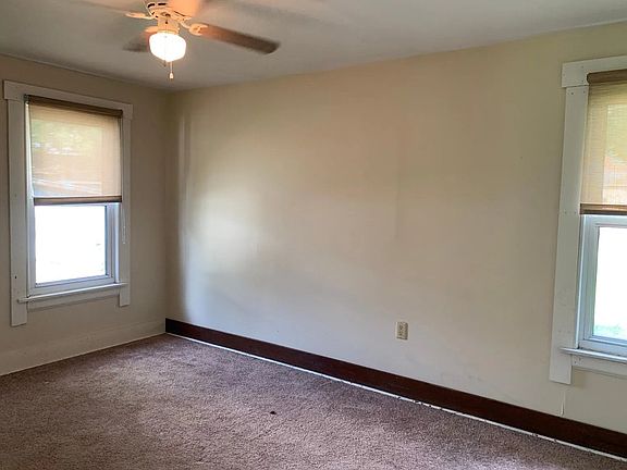5th image of 1619 Oakland St