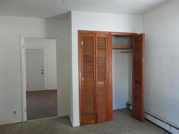 3rd image of 215 Virgin Ave