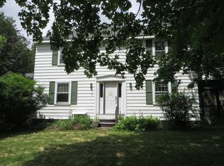 95 Whitcomb Rd, Fulton, NY 13069