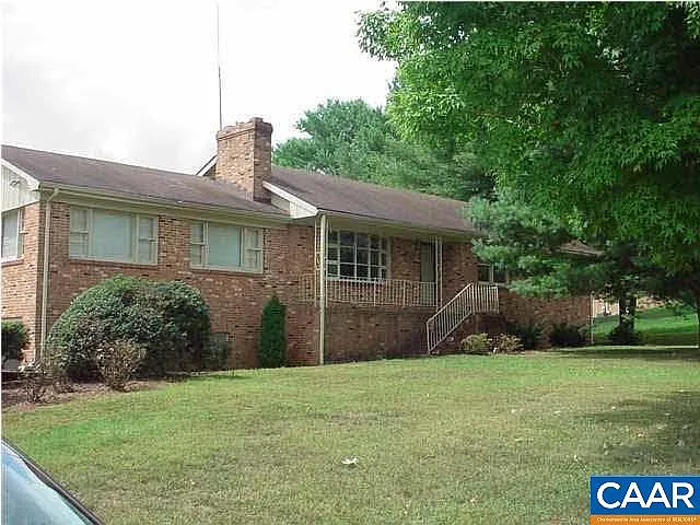629 Irish Rd photo 1