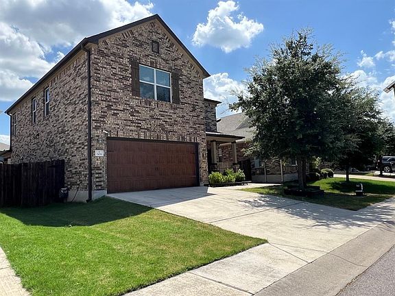 3rd image of 309 Kaden Prince Dr