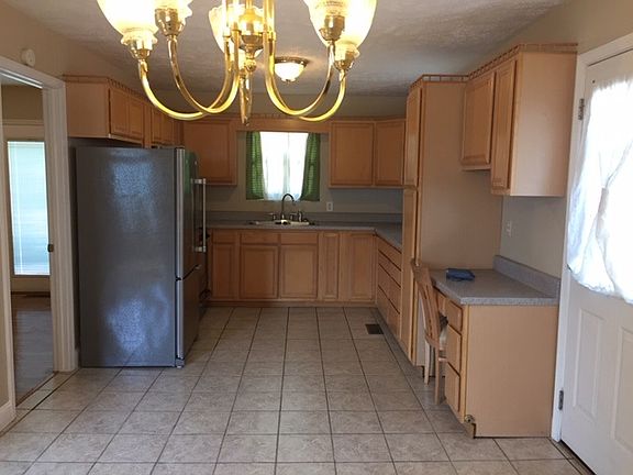 5th image of 1518 Cherokee Dr