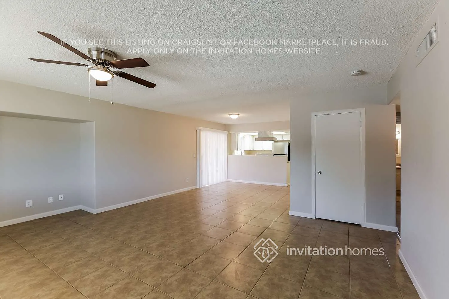 8202 W Sells Dr Phoenix, AZ 85033 — Photo 3